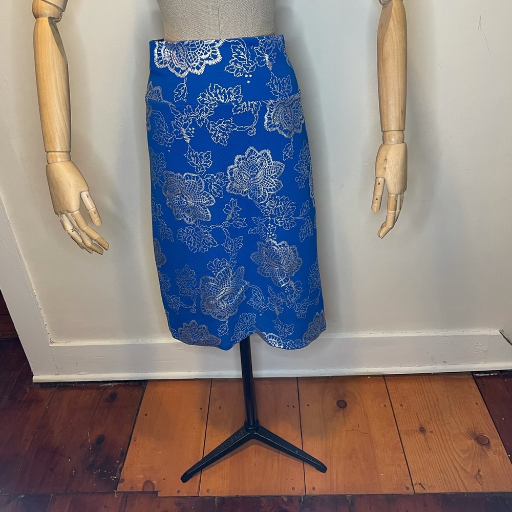 NWT Blue and silver Lularoe Cassie skirt 3XL
